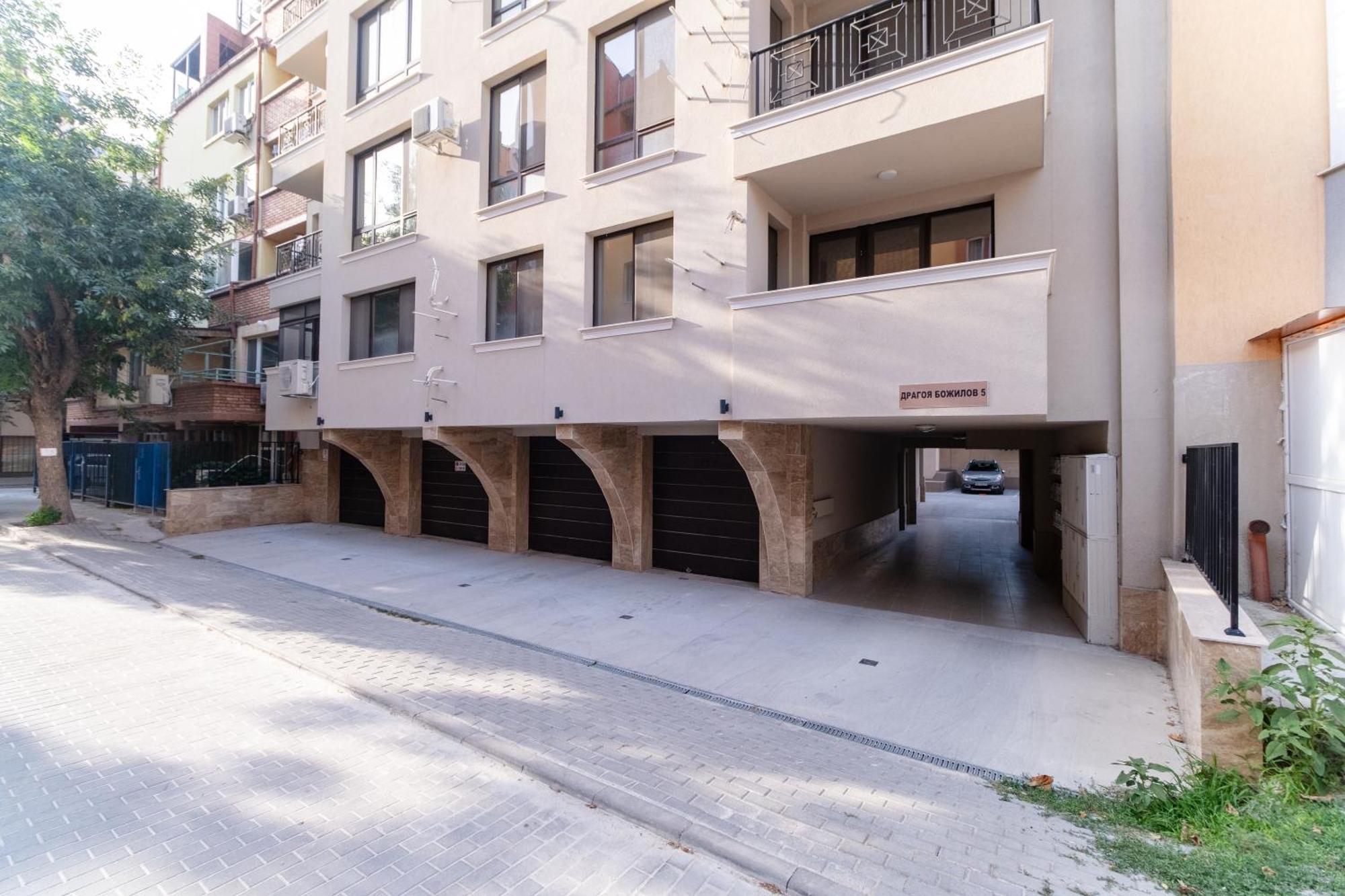 1-Bedroom Apartment With Free Private Parking Plovdiv Ngoại thất bức ảnh